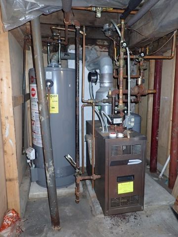 10 Almont Ave, Worcester, MA 01604