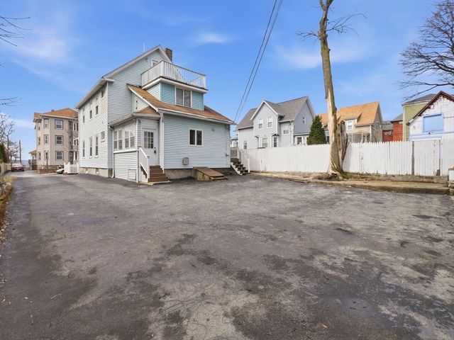 10 Almont Ave, Worcester, MA 01604