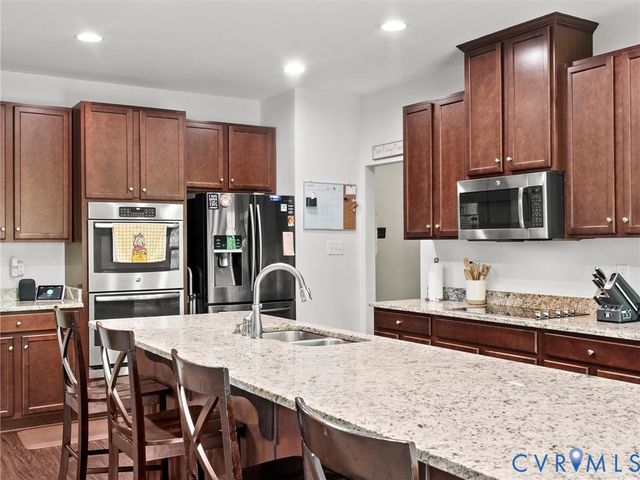 15718 New Gale Dr, Midlothian, VA 23112