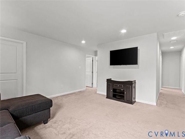 15718 New Gale Dr, Midlothian, VA 23112