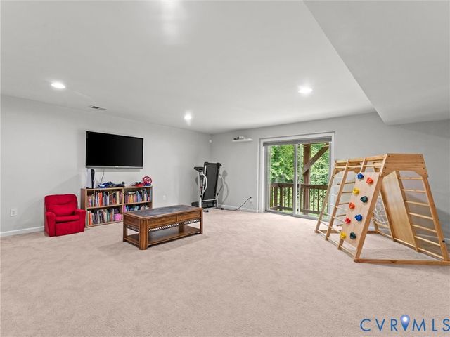 15718 New Gale Dr, Midlothian, VA 23112