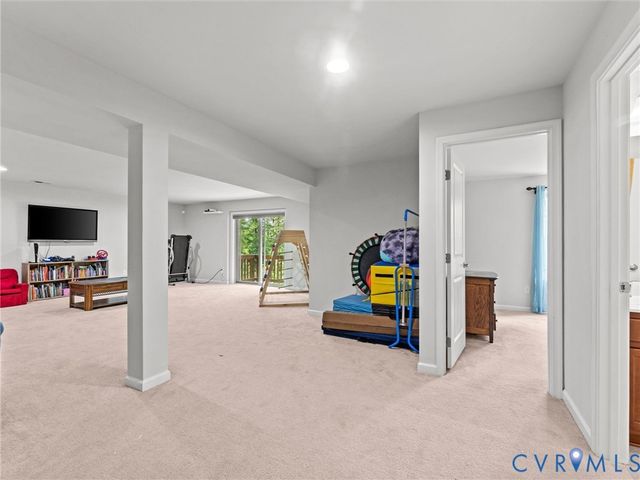 15718 New Gale Dr, Midlothian, VA 23112