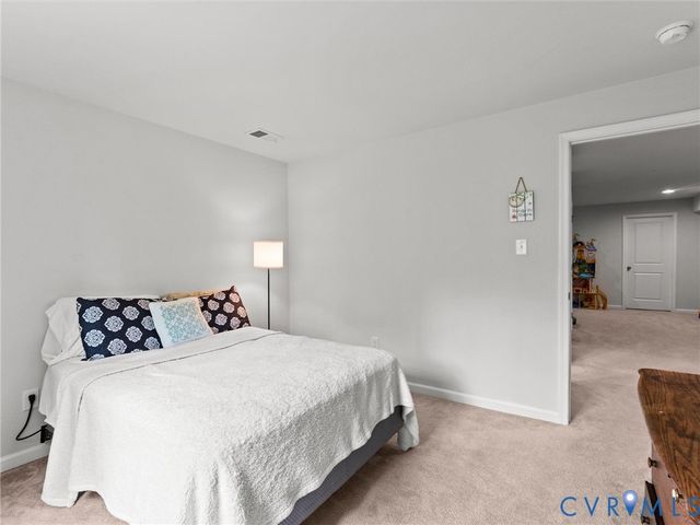 15718 New Gale Dr, Midlothian, VA 23112