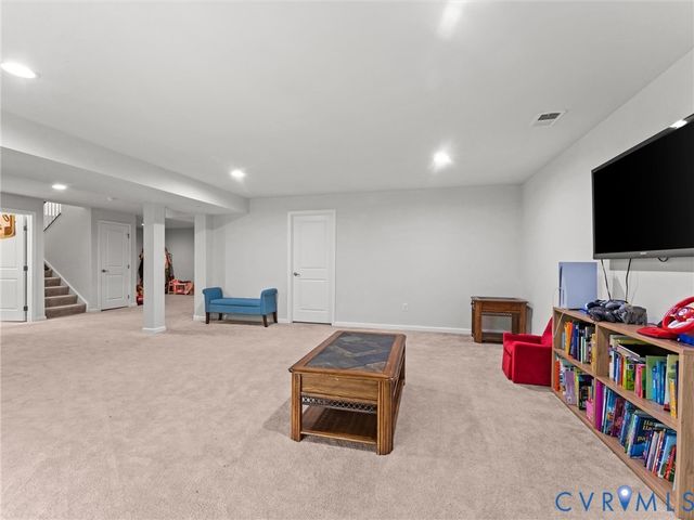 15718 New Gale Dr, Midlothian, VA 23112