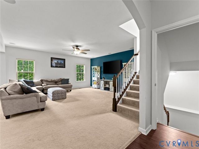 15718 New Gale Dr, Midlothian, VA 23112