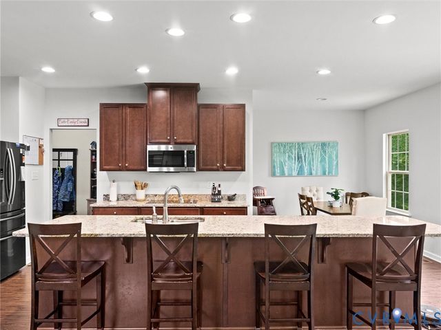 15718 New Gale Dr, Midlothian, VA 23112