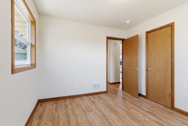 1811 Sager Avenue, Waterloo, IA 50701