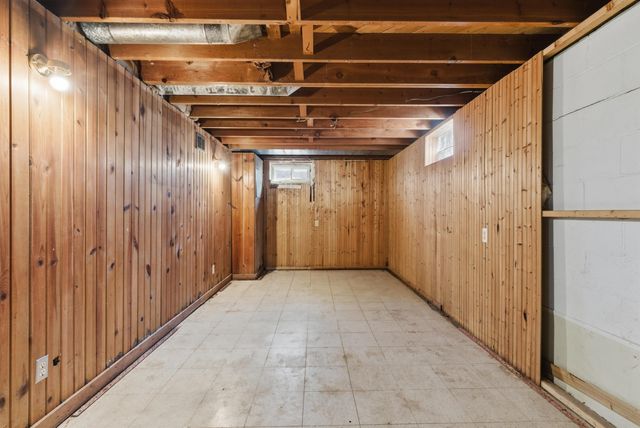 1811 Sager Avenue, Waterloo, IA 50701