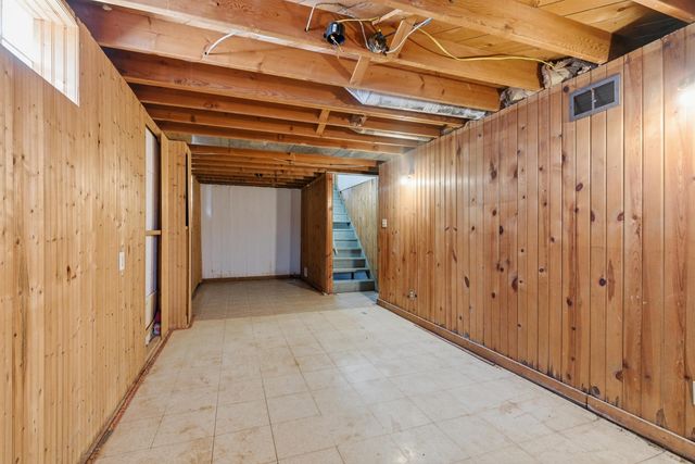 1811 Sager Avenue, Waterloo, IA 50701