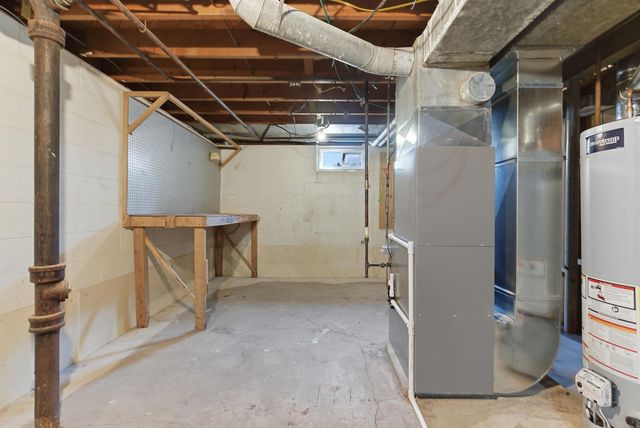 1811 Sager Avenue, Waterloo, IA 50701