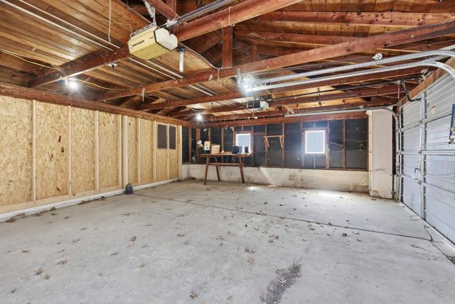 1811 Sager Avenue, Waterloo, IA 50701