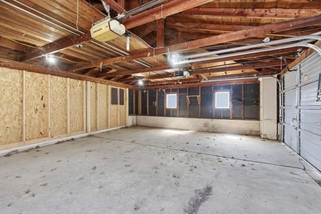 1811 Sager Avenue, Waterloo, IA 50701