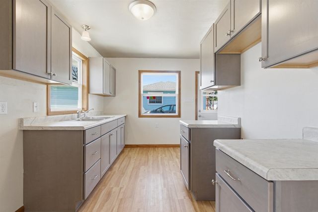 1811 Sager Avenue, Waterloo, IA 50701