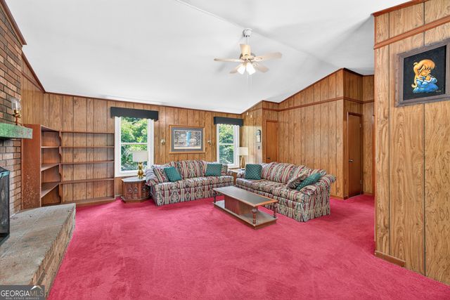 265 3rd Avenue, Winder, GA 30680