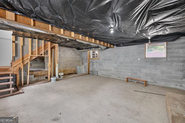 265 3rd Avenue, Winder, GA 30680