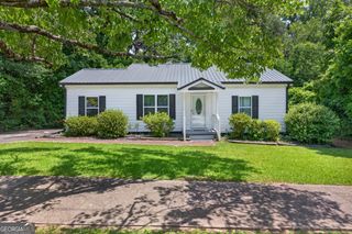 265 3rd Avenue, Winder, GA 30680