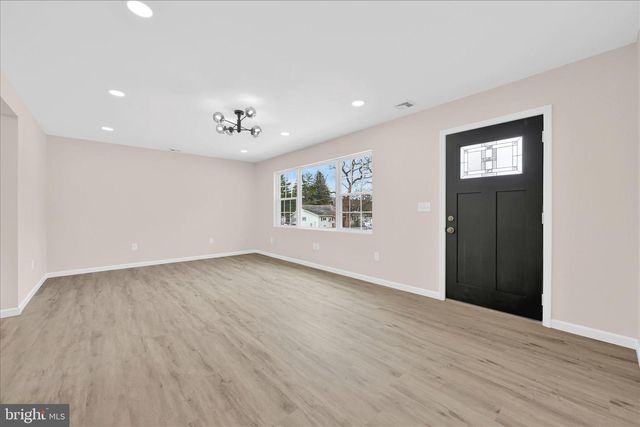 200 WILLOW RD, Orwigsburg, PA 17961