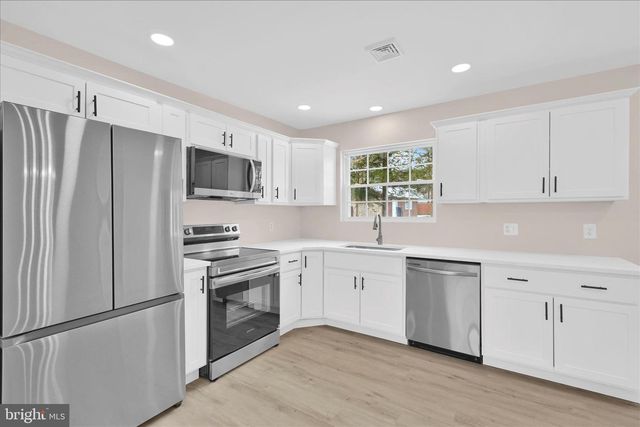 200 WILLOW RD, Orwigsburg, PA 17961