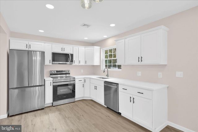 200 WILLOW RD, Orwigsburg, PA 17961