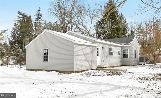 200 WILLOW RD, Orwigsburg, PA 17961