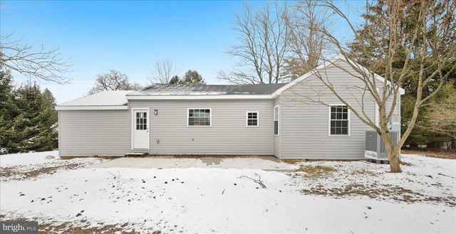 200 WILLOW RD, Orwigsburg, PA 17961