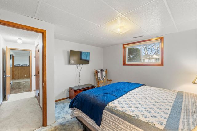 216 Bourland Avenue, Waterloo, IA 50701