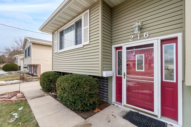216 Bourland Avenue, Waterloo, IA 50701