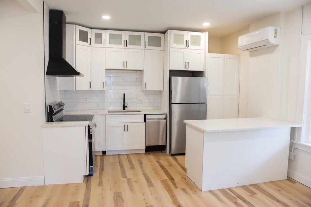 1980 Summit Street, Unit 1, Columbus, OH 43201