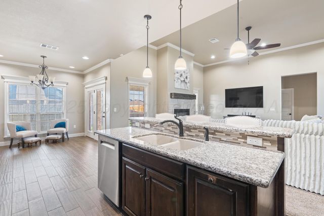 18 Canyon E Parkway, Canyon, TX 79015