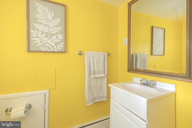 1631 W CHAMPLOST ST, Philadelphia, PA 19141