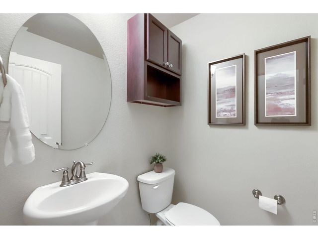 853 Jenny Ln, Berthoud, CO 80513