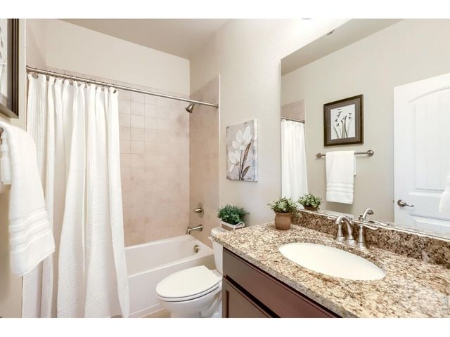 853 Jenny Ln, Berthoud, CO 80513