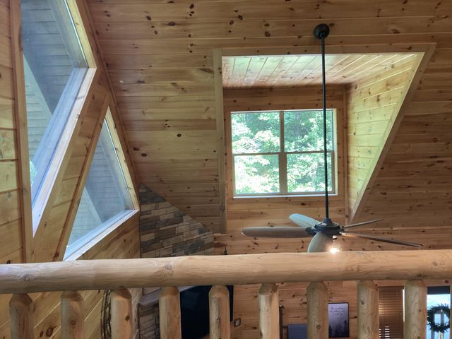 2809 Barefoot Pass Way, Pigeon Forge, TN 37863
