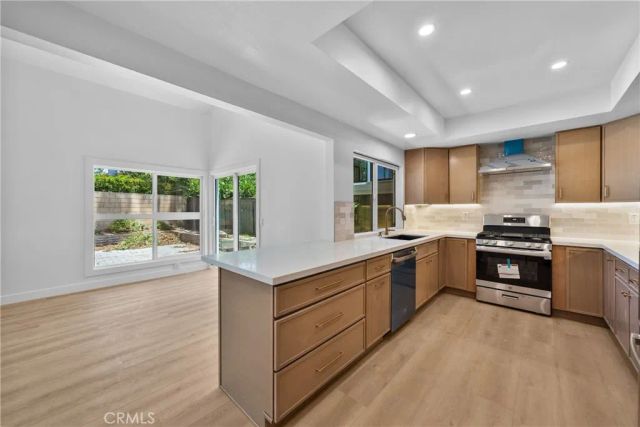 33 Rainbow, Irvine, CA 92603
