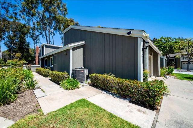 33 Rainbow, Irvine, CA 92603