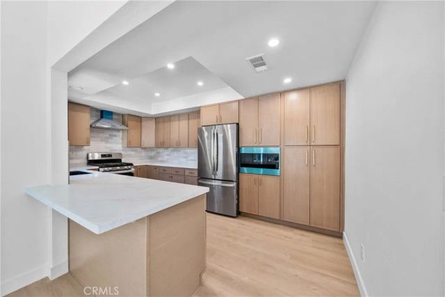 33 Rainbow, Irvine, CA 92603