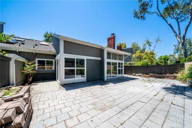33 Rainbow, Irvine, CA 92603