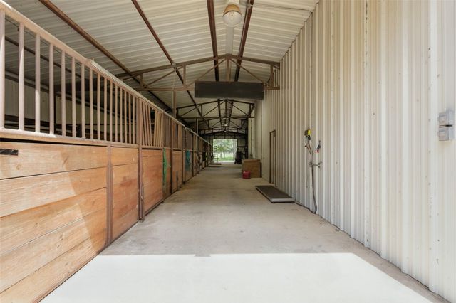 1680 Bowler Road, Waller, TX 77484