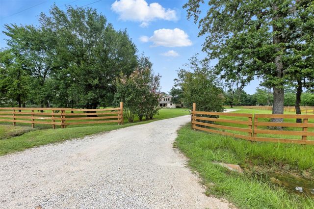 1680 Bowler Road, Waller, TX 77484