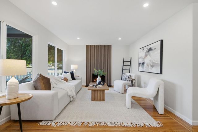 2293 W Hedding Street, San Jose, CA 95128
