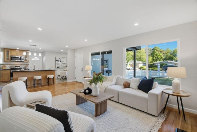 2293 W Hedding Street, San Jose, CA 95128