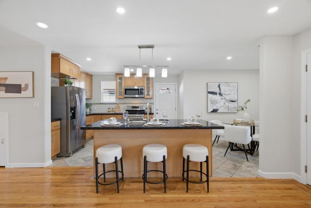 2293 W Hedding Street, San Jose, CA 95128