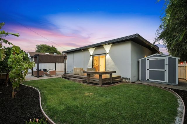 2293 W Hedding Street, San Jose, CA 95128