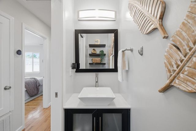 2293 W Hedding Street, San Jose, CA 95128