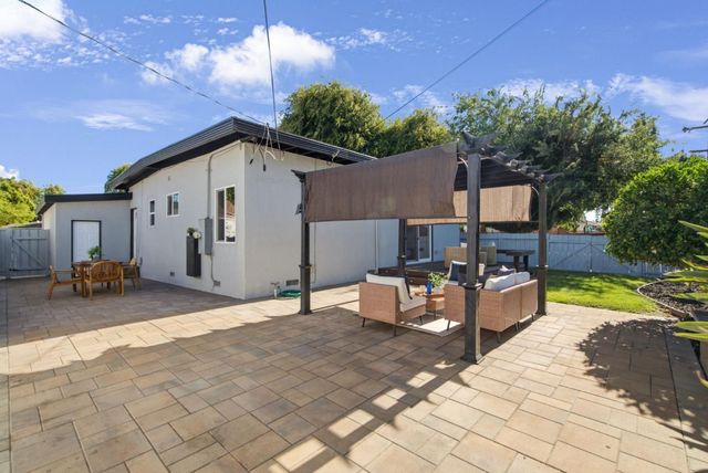 2293 W Hedding Street, San Jose, CA 95128
