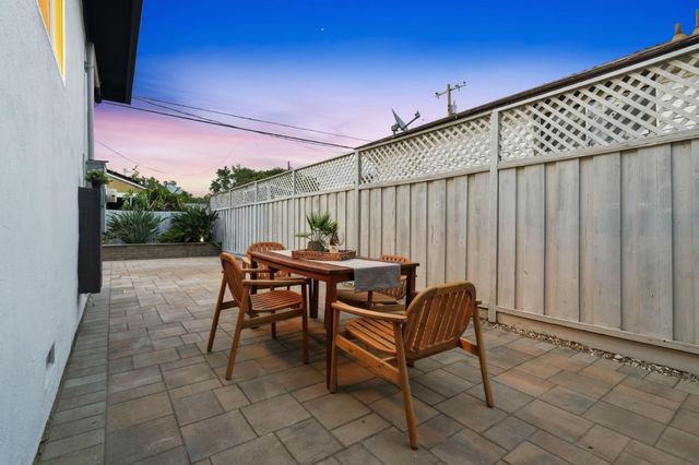 2293 W Hedding Street, San Jose, CA 95128