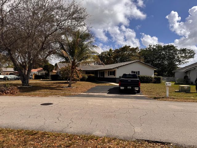 11180 NW 35th Street, Coral Springs, FL 33065