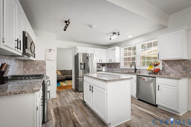 9399 Marlbourne Way, Hanover, VA 23116