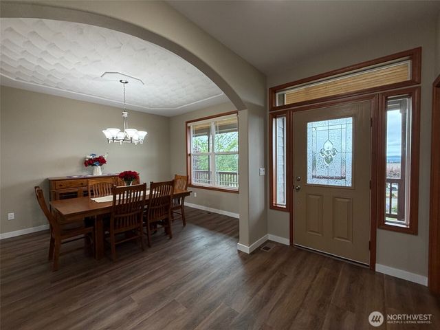 117 Garrett Loop, Chehalis, WA 98532