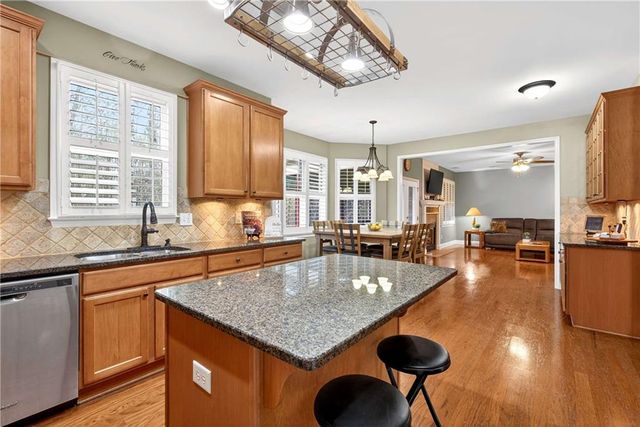 1904 Tranquil Field NW Way, Acworth, GA 30102